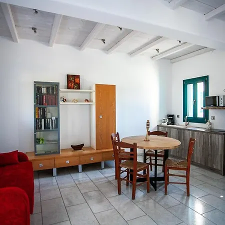 Jean Claud * Márpissa