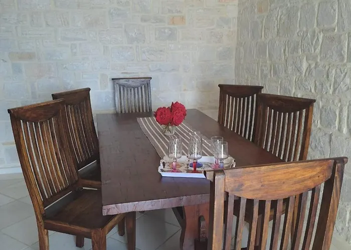 Jean Claud וילה Márpissa